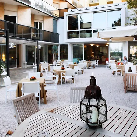 Airone Hotel 3*