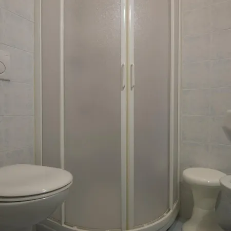 阿洛尼酒店 酒店