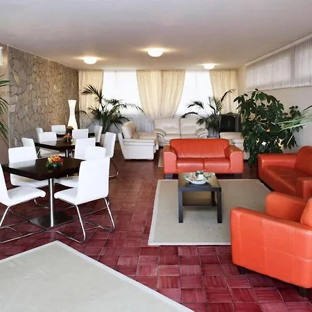Hotel Airone